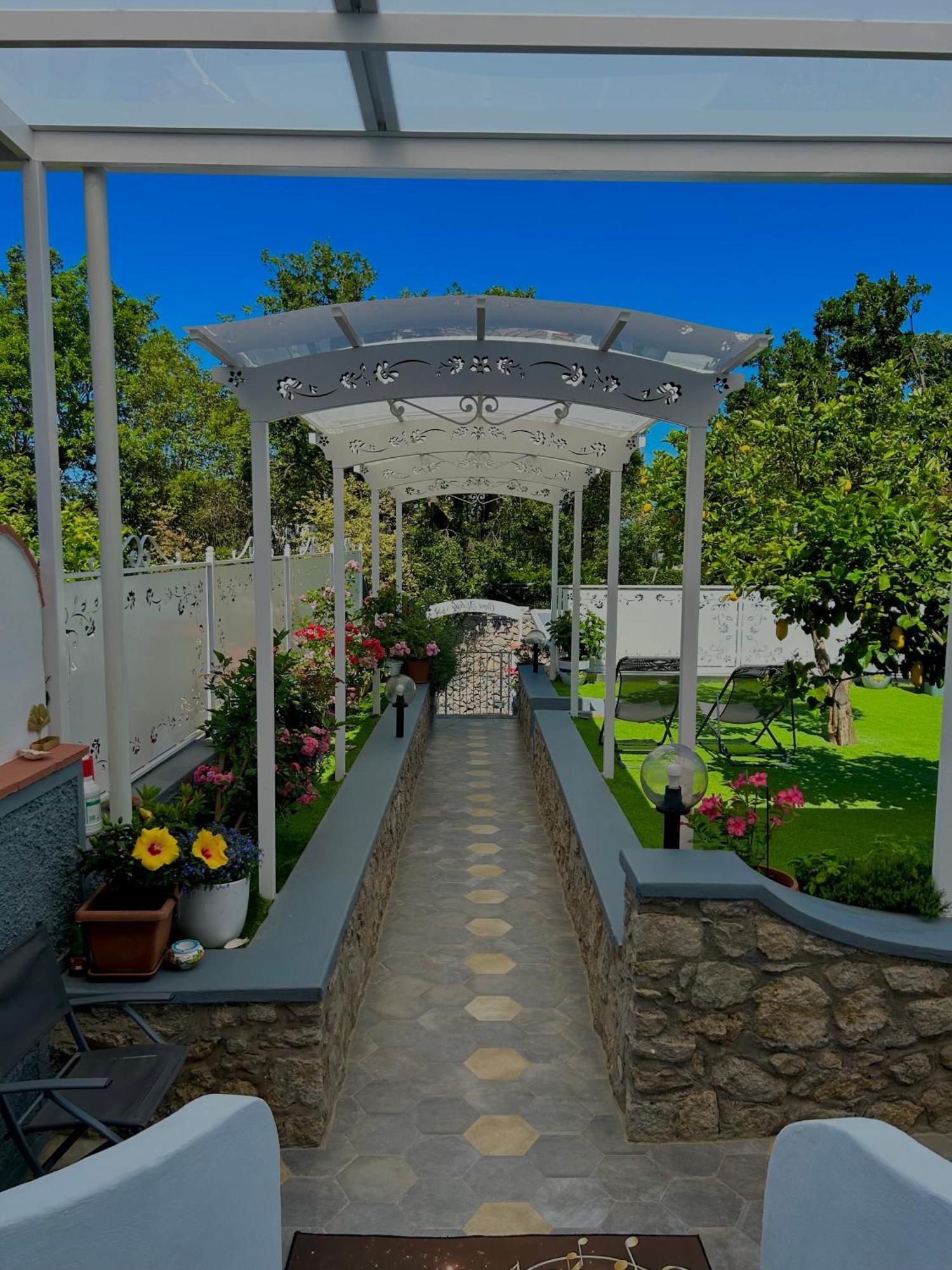 Capri Melody Bed and Breakfast Anacapri  Exteriör bild